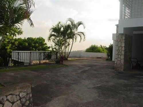 Hill Top Kingston Jamaica Kültér fotó